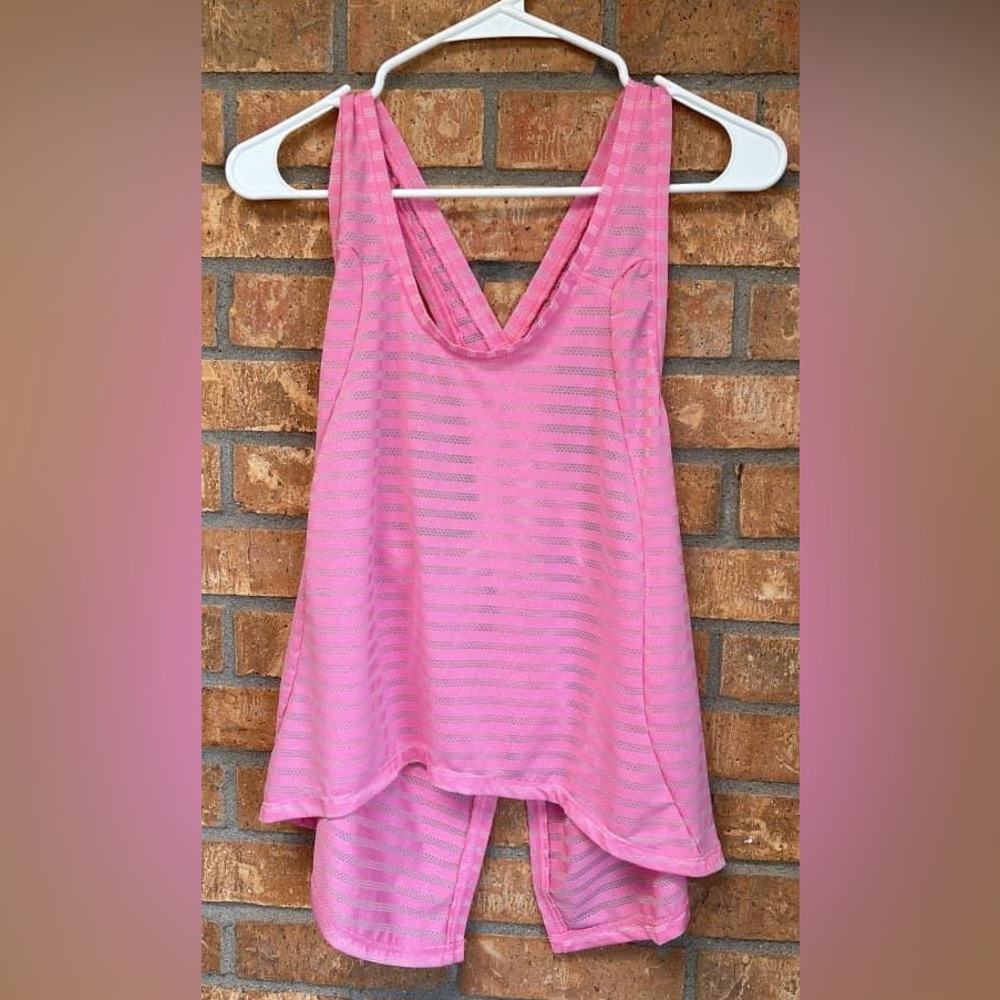 2 athleisure wear tops Size Large Pink & Gray open back, never worn